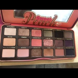 Too faced Sweet Peach Palette